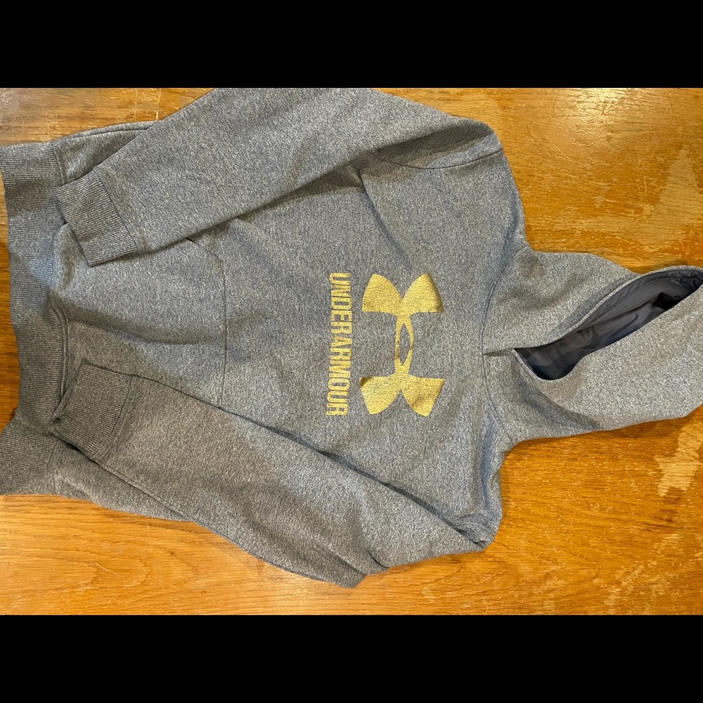 Girls Under Armour hoodie size large